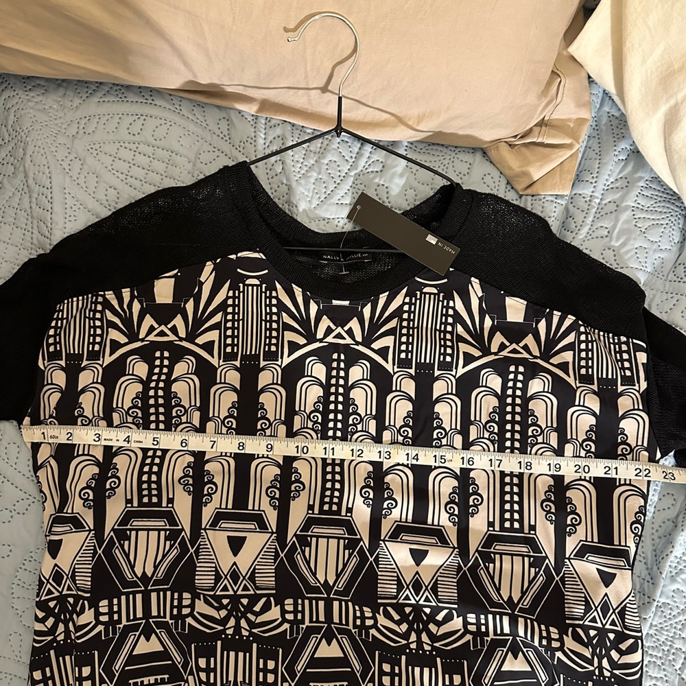 NWT Nally & Millie Black and Cream Geometric‎ Blouse - Picture 2 of 3
